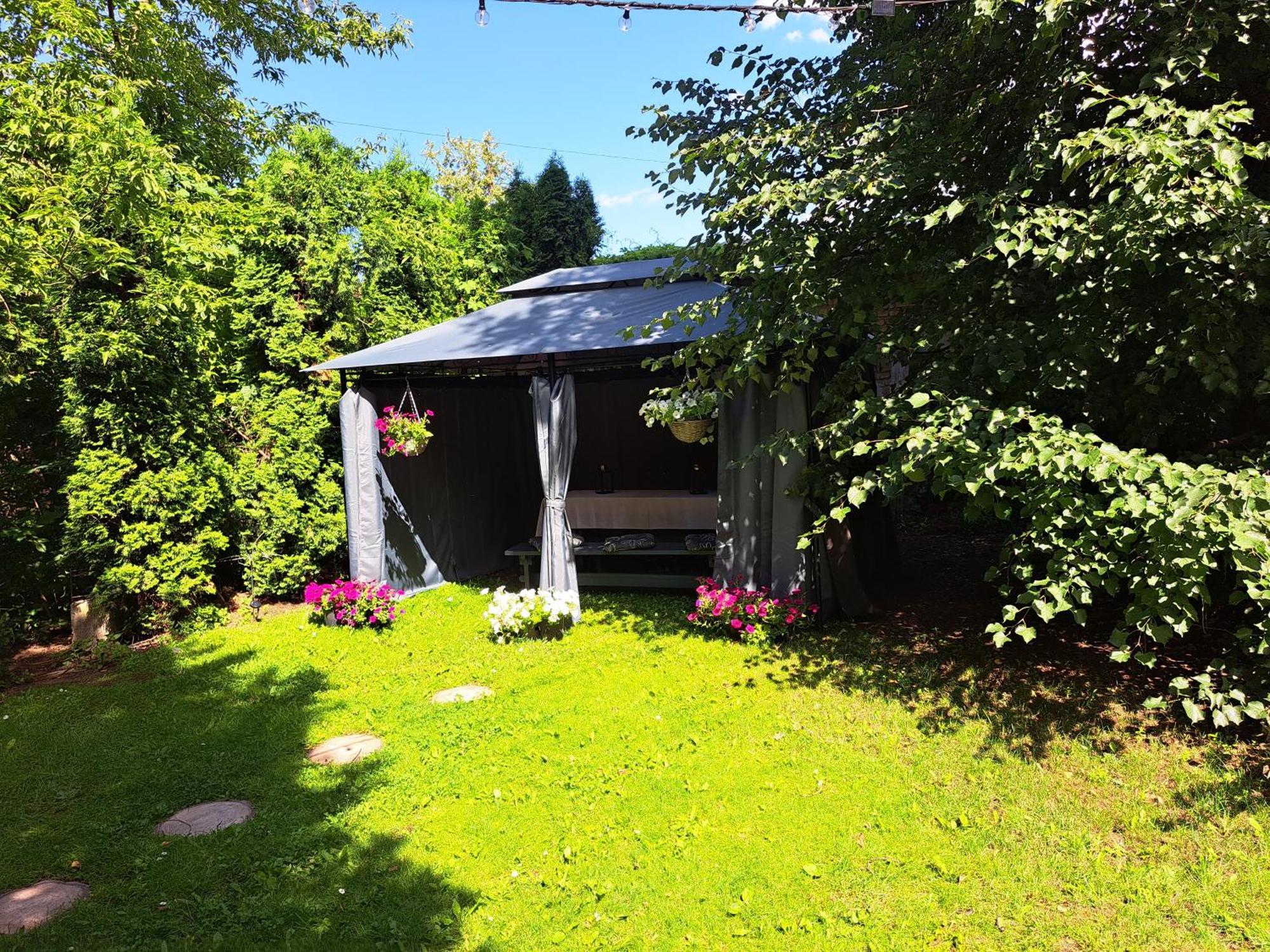 Private House 2km From Old Town * Riga