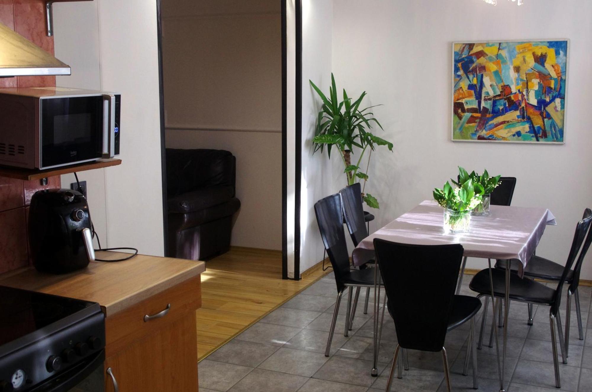 Semesterbostad Private House 2km From Old Town