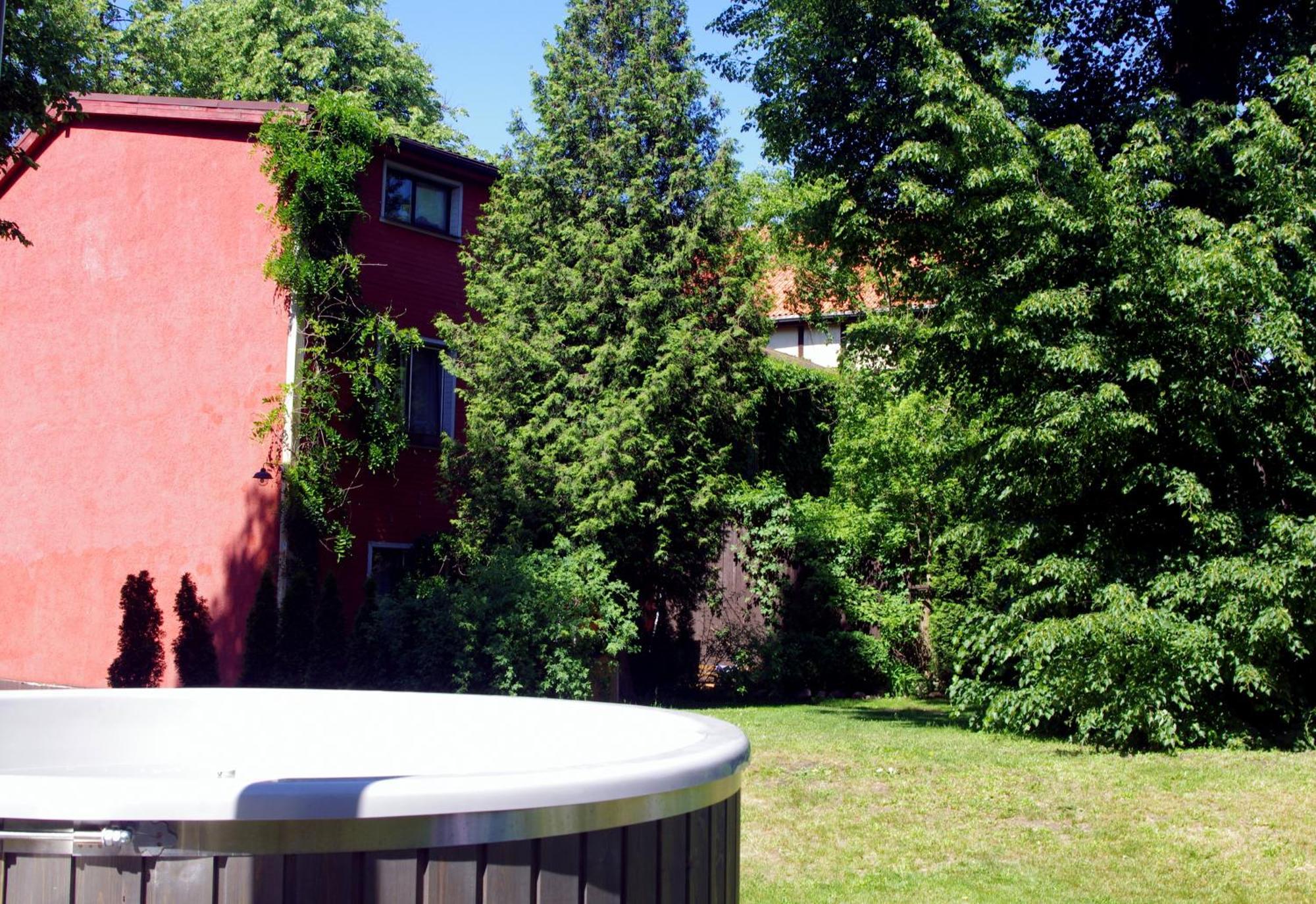 Private House 2km From Old Town Riga