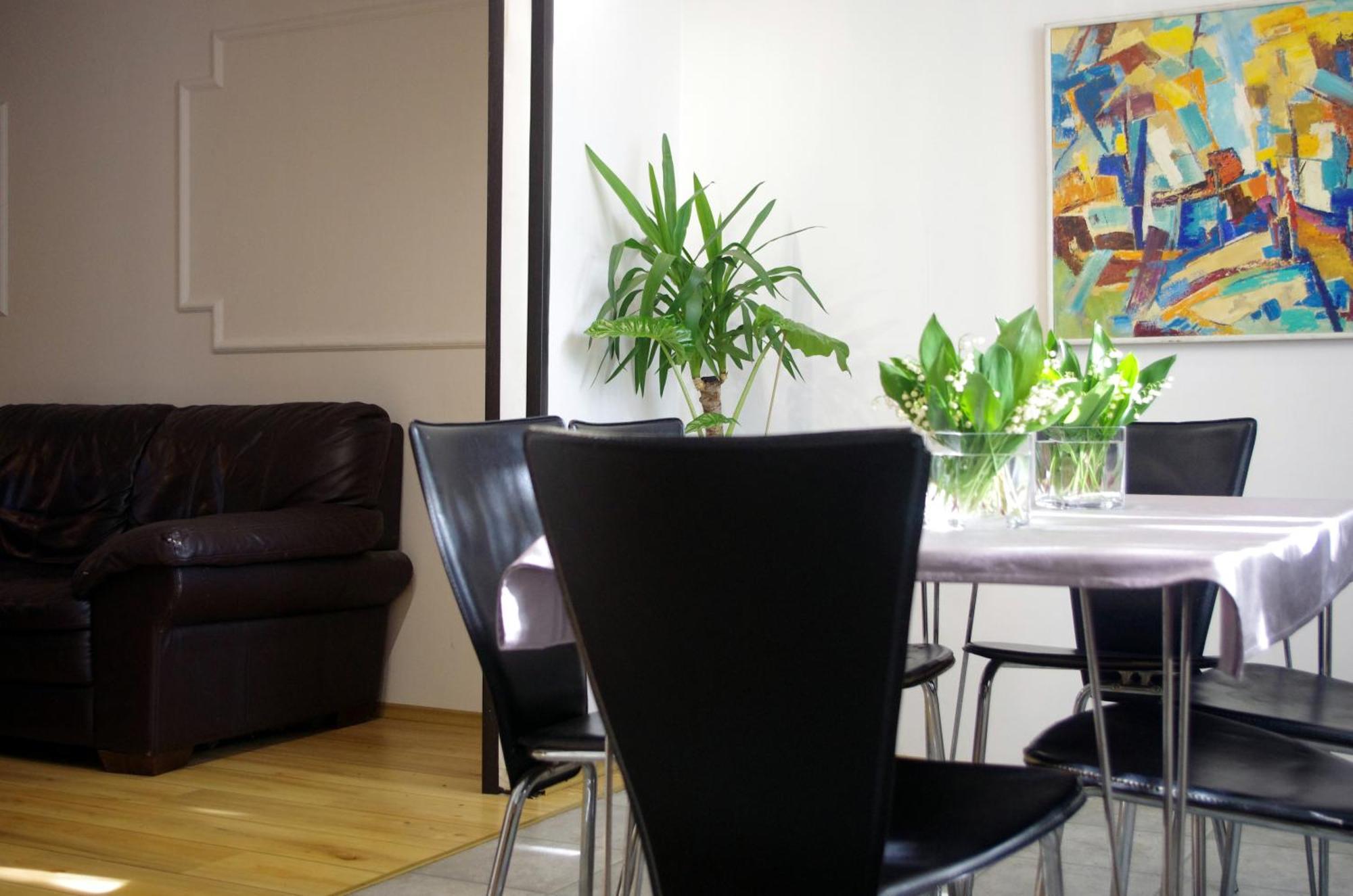 Private House 2km From Old Town *